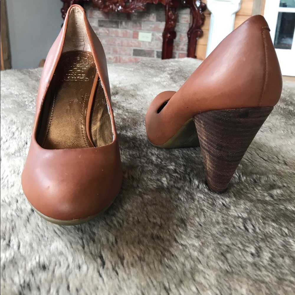 Vince Camuto size 9 heels